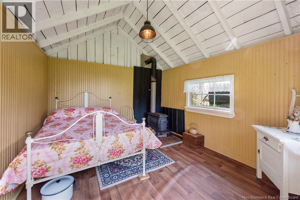 5636 King Street - 24