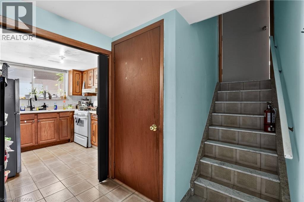 128 HADELAND Avenue - 32