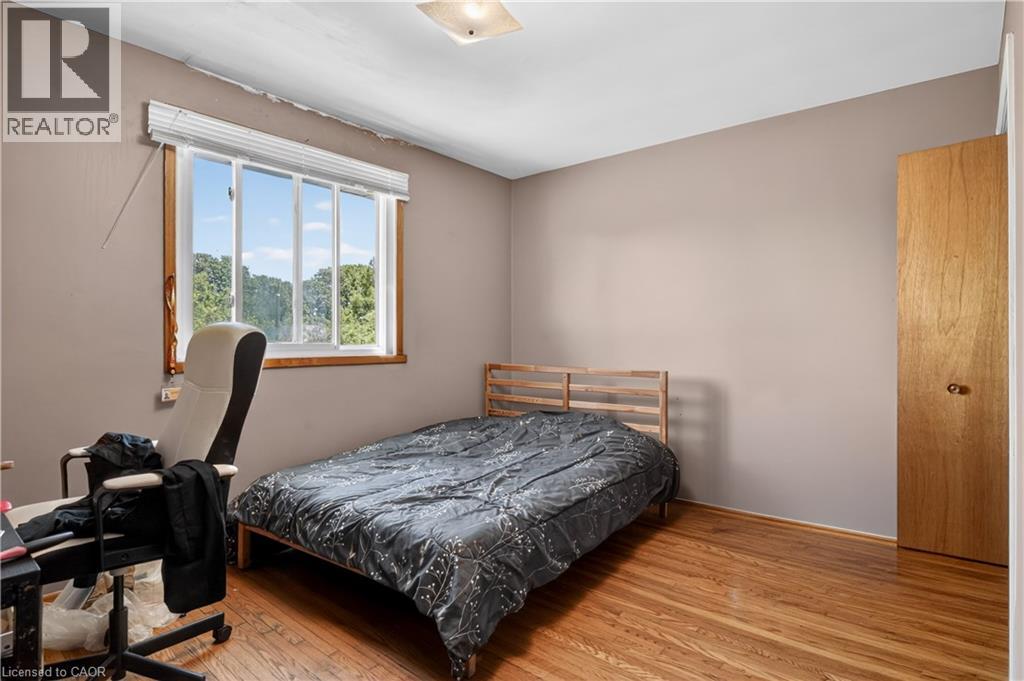128 HADELAND Avenue - 21