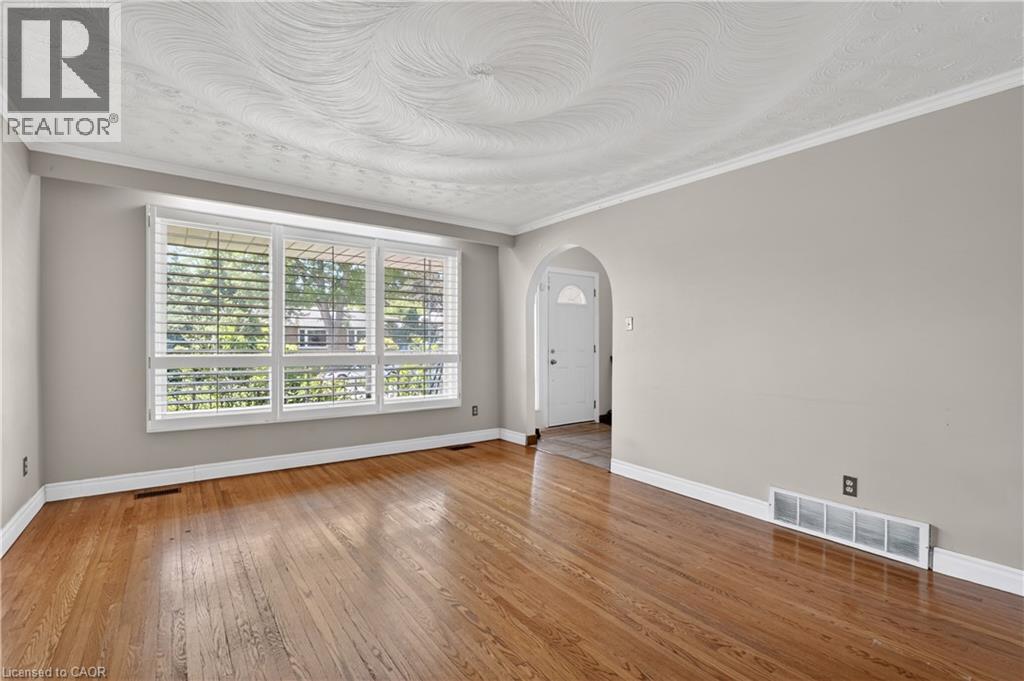 128 HADELAND Avenue - 8