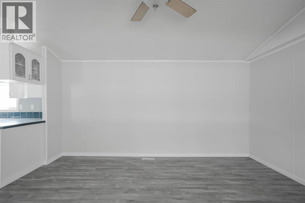 212 Greenwich Lane - 10