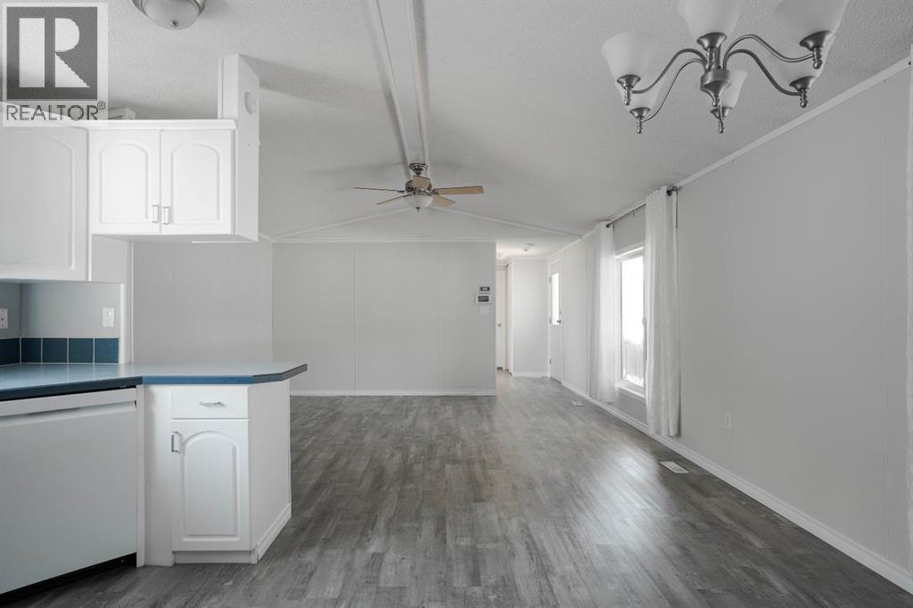 212 Greenwich Lane - 11