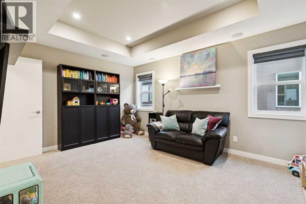 52 Marquis Crescent SE - 8