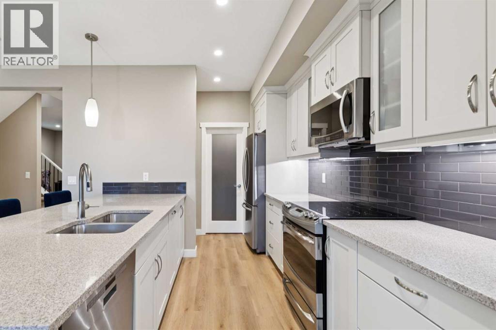 52 Marquis Crescent SE - 28