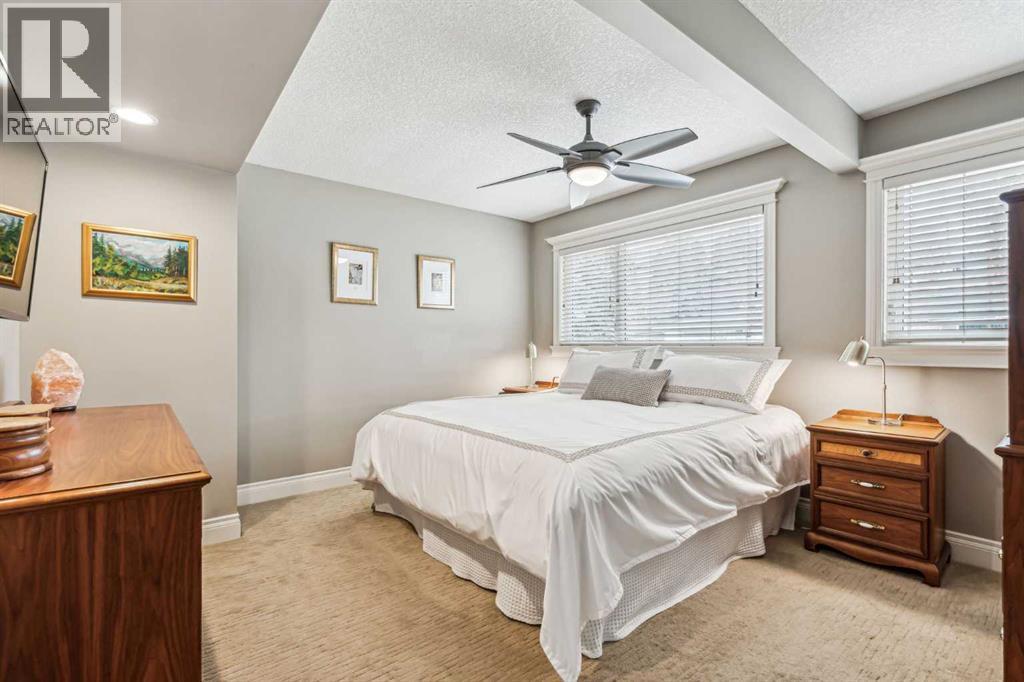 315 45 Avenue SW - 16