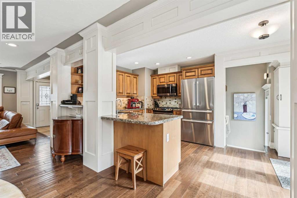 315 45 Avenue SW - 10