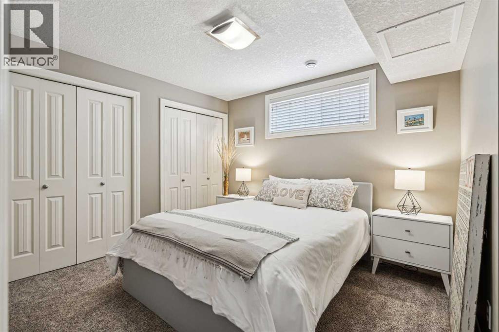 315 45 Avenue SW - 29