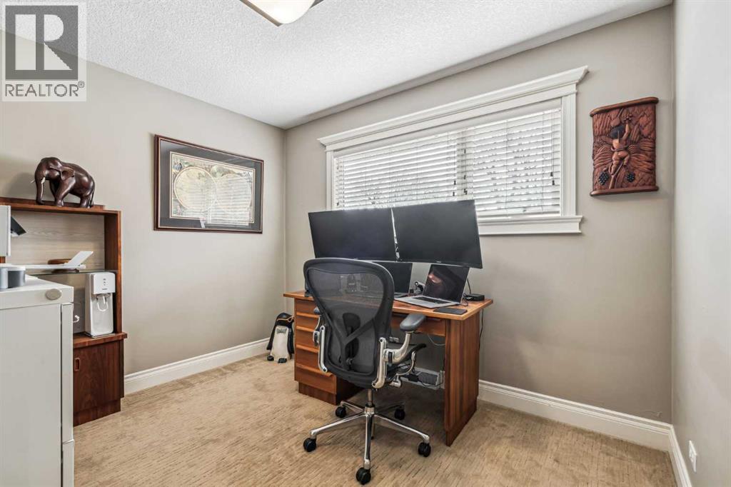 315 45 Avenue SW - 20