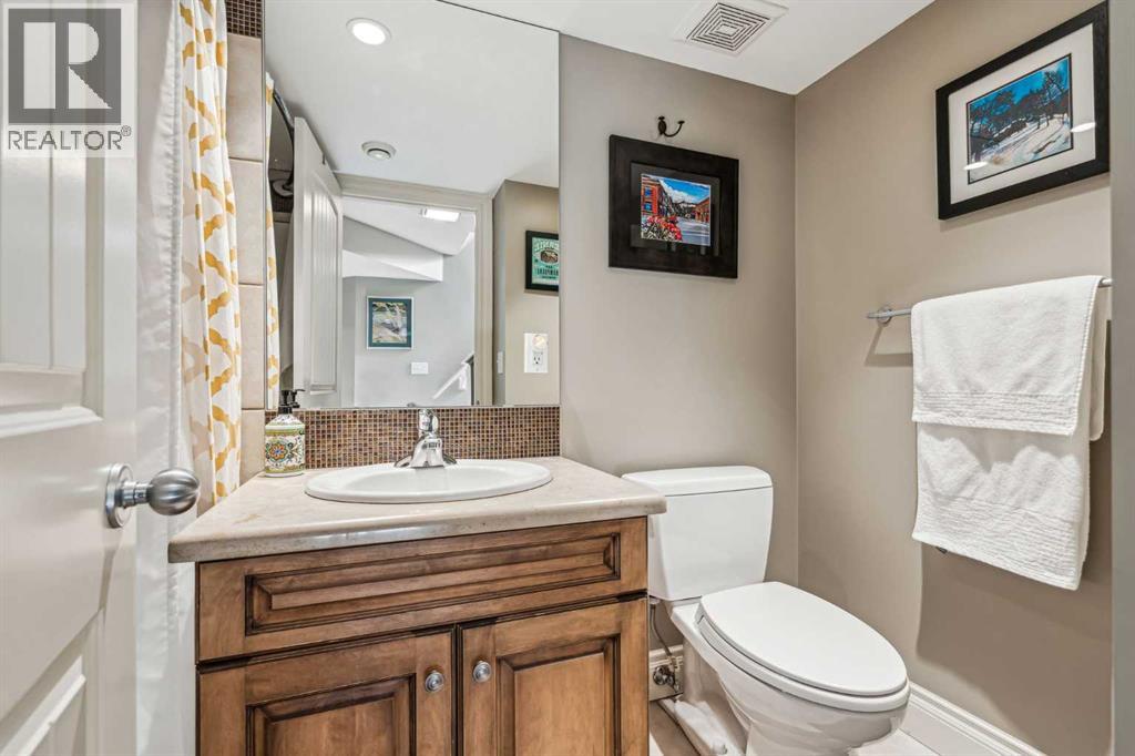 315 45 Avenue SW - 30