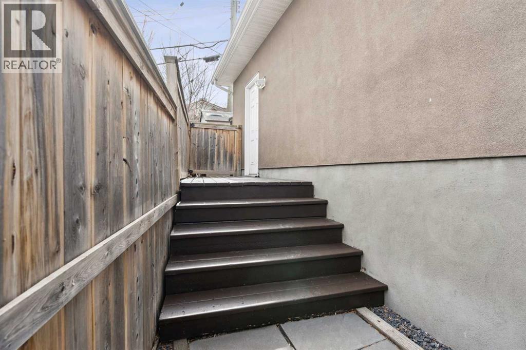 315 45 Avenue SW - 42