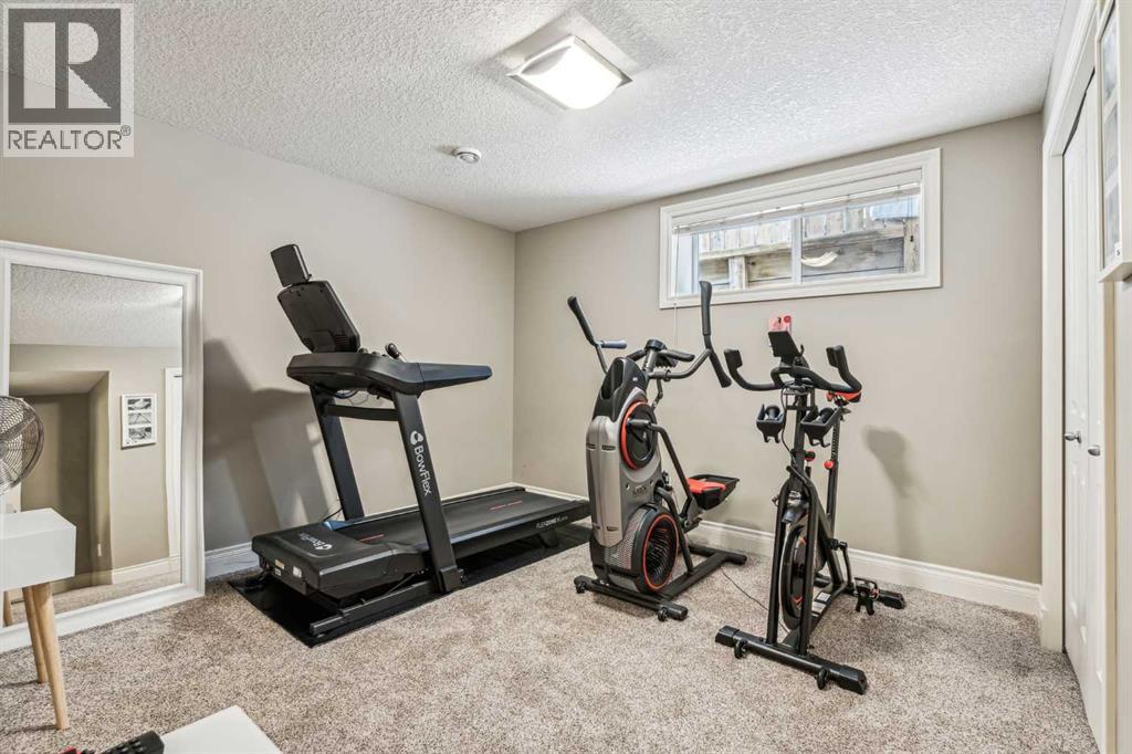 315 45 Avenue SW - 28