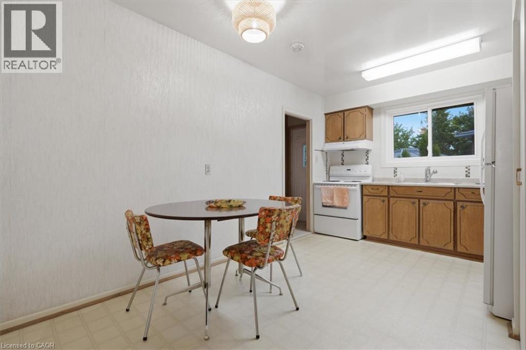 1167 SATURNIA Crescent - 14