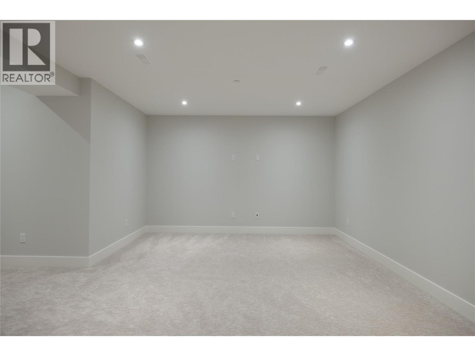 8828 Oxford Road - 47