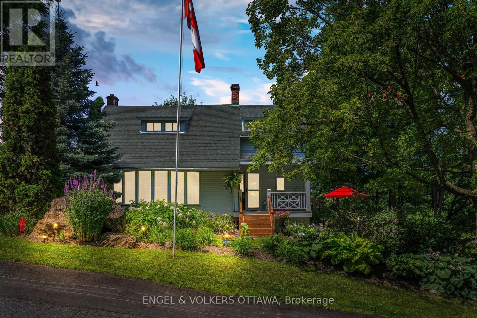 1119 TIGHE STREET - 1