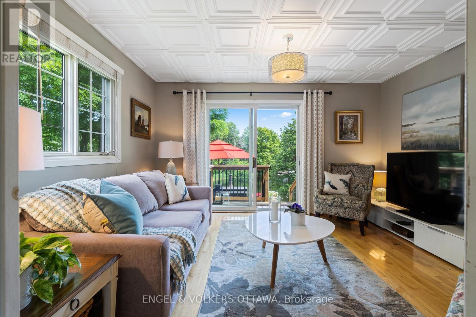 1119 TIGHE STREET - 12