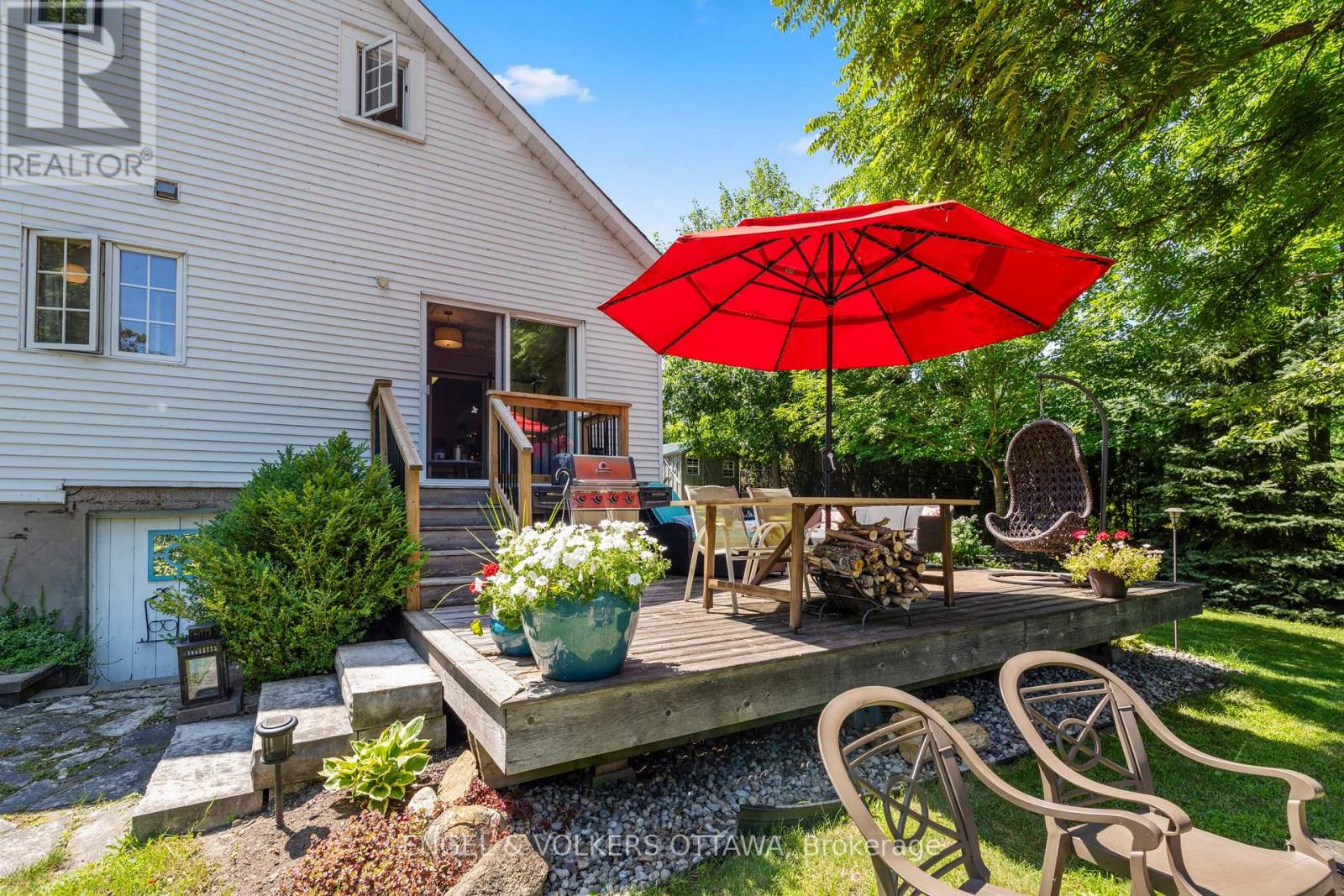 1119 TIGHE STREET - 32
