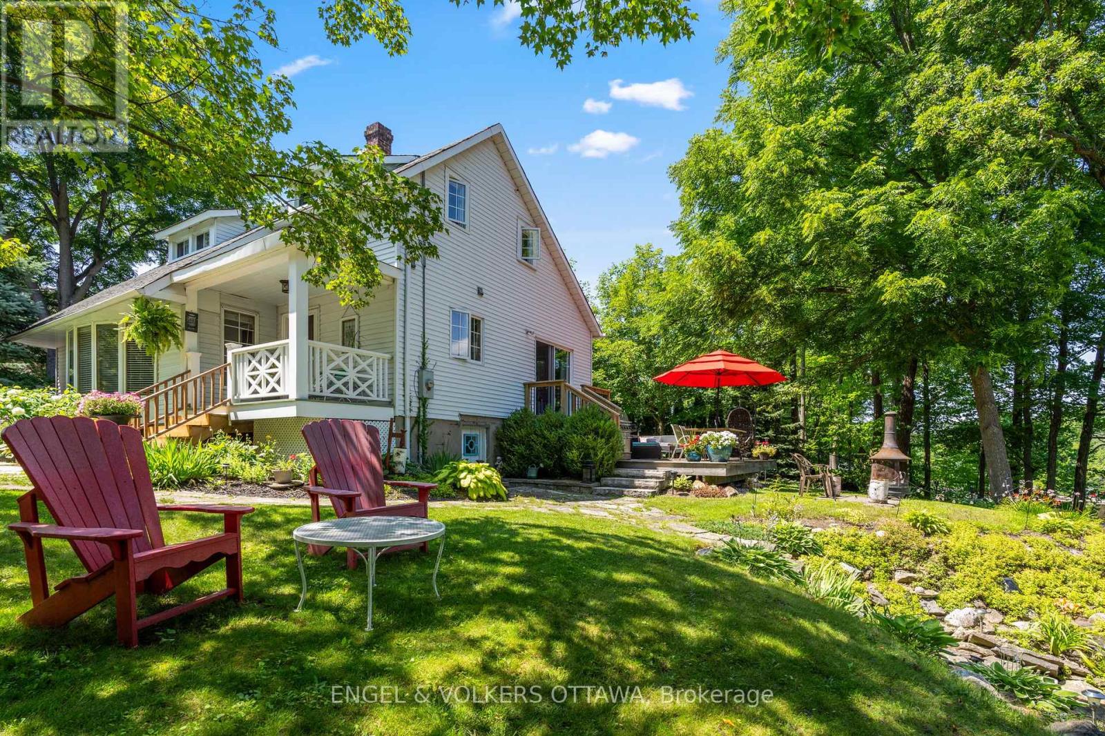 1119 TIGHE STREET - 33