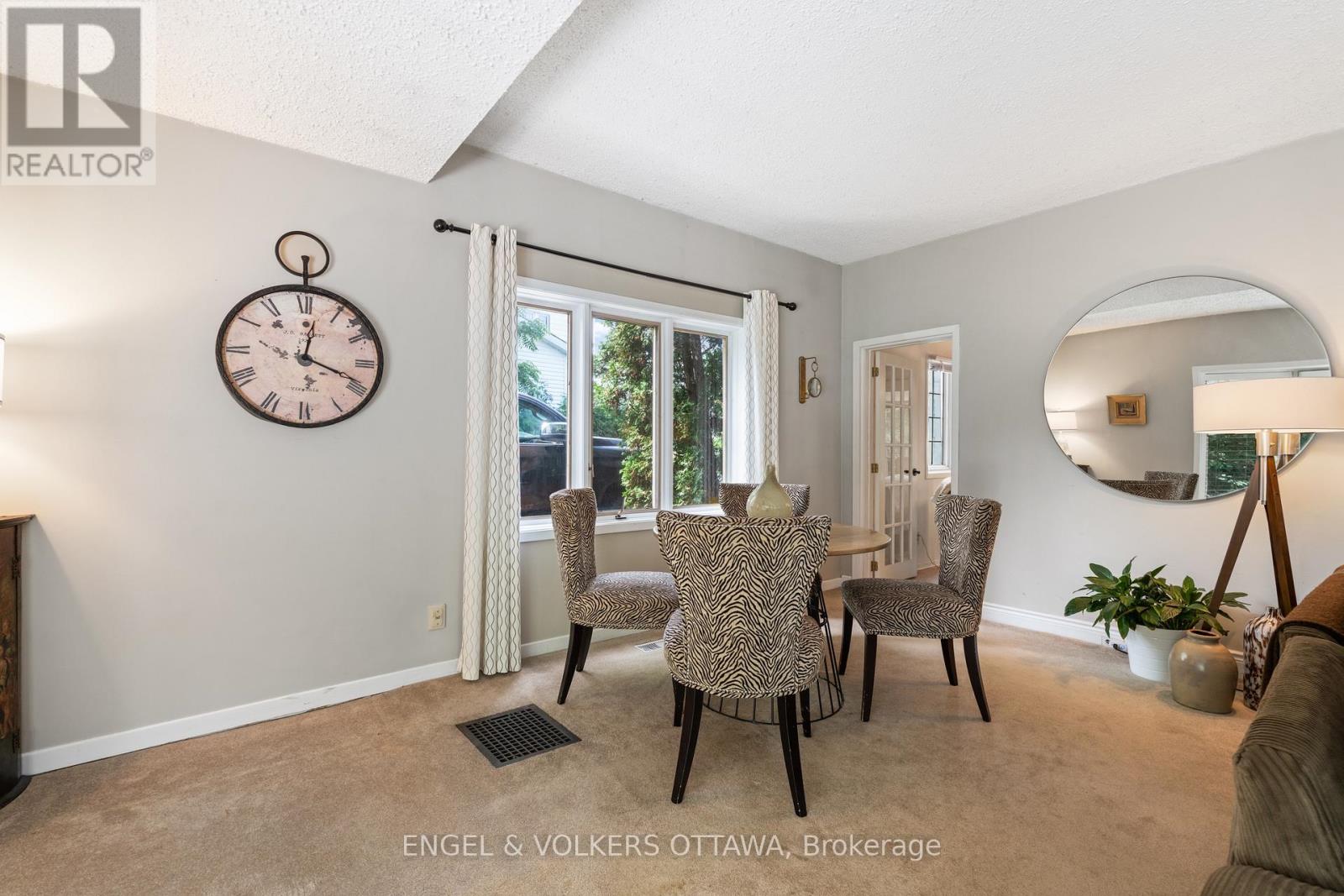 1119 TIGHE STREET - 7