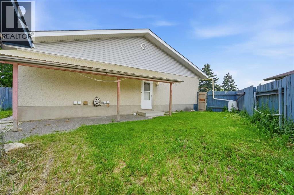 945 Marcombe Drive NE - 2