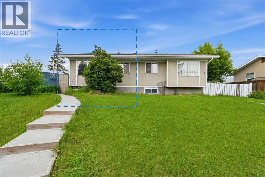 945 Marcombe Drive NE - 1