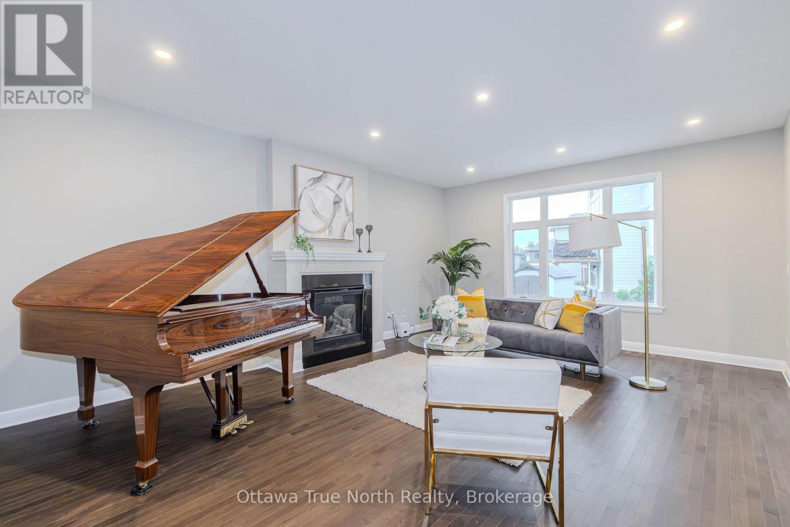 373 HUNTSVILLE DRIVE - 11