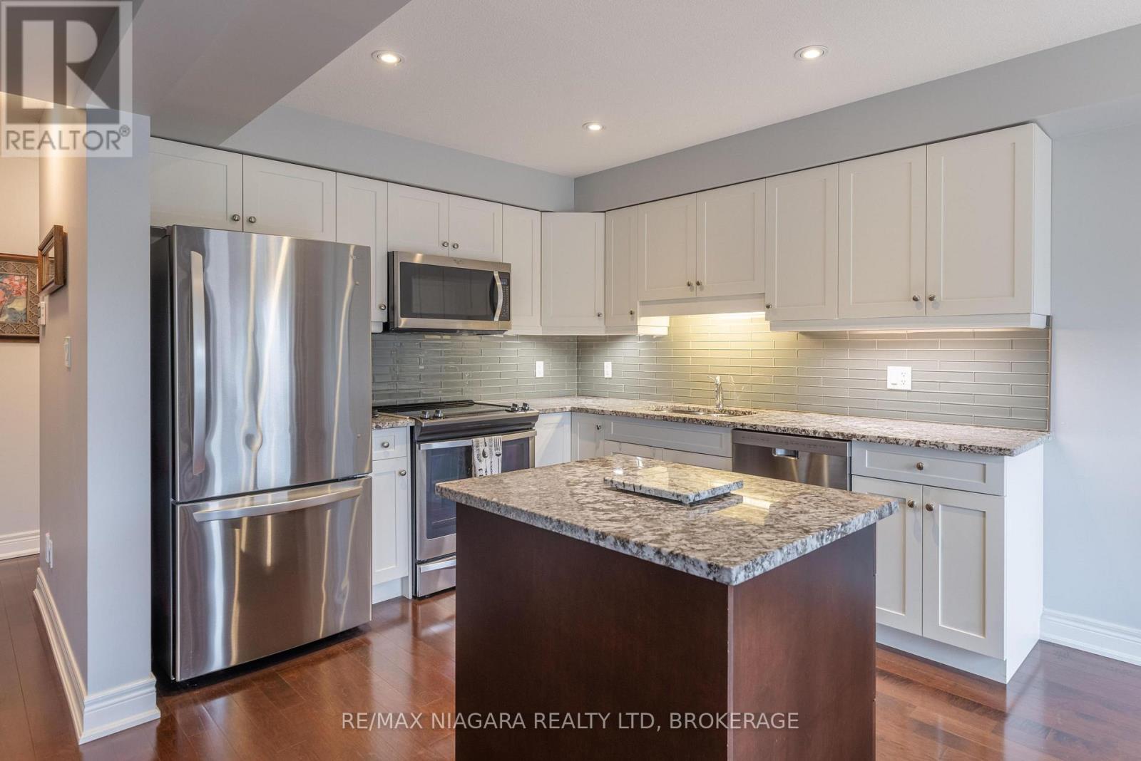 8844 SILVERSTAR COURT - 11