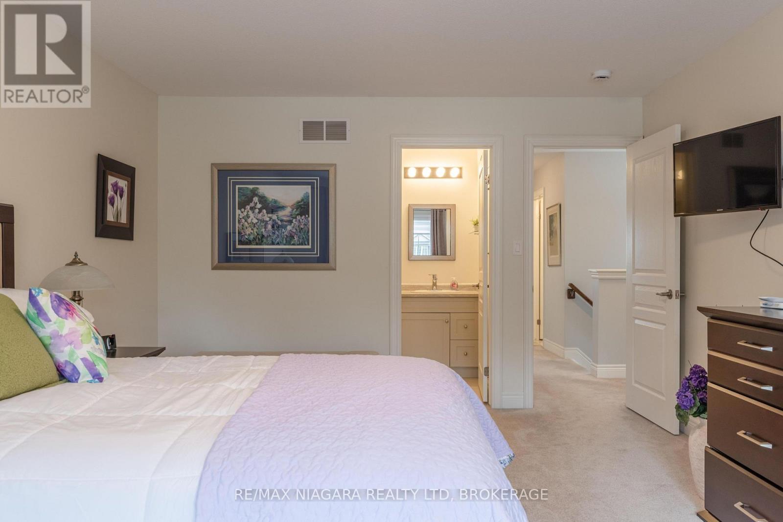8844 SILVERSTAR COURT - 17