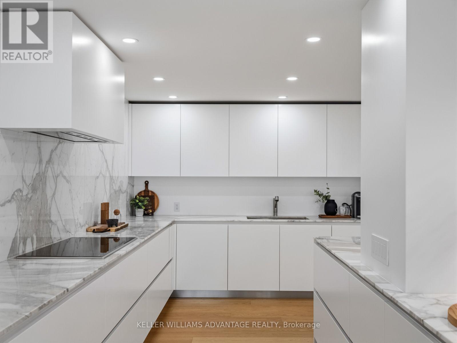 #1002 1166 BAY STREET - Image 11
