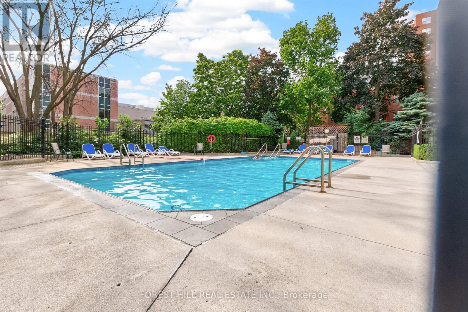 #1005 2 COVINGTON ROAD - 27