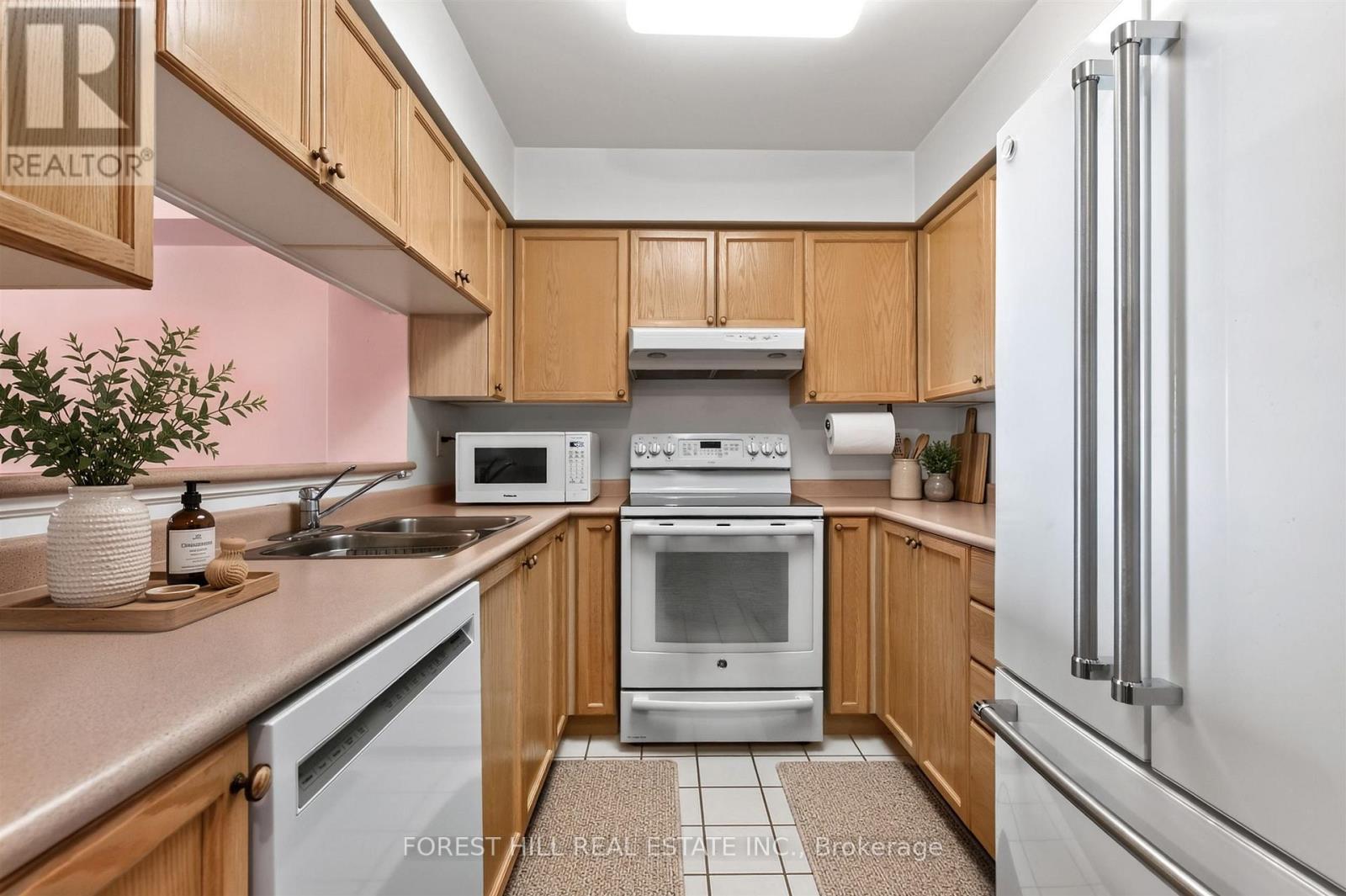 #1005 2 COVINGTON ROAD - 7