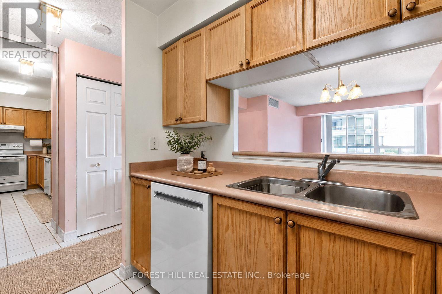#1005 2 COVINGTON ROAD - 8