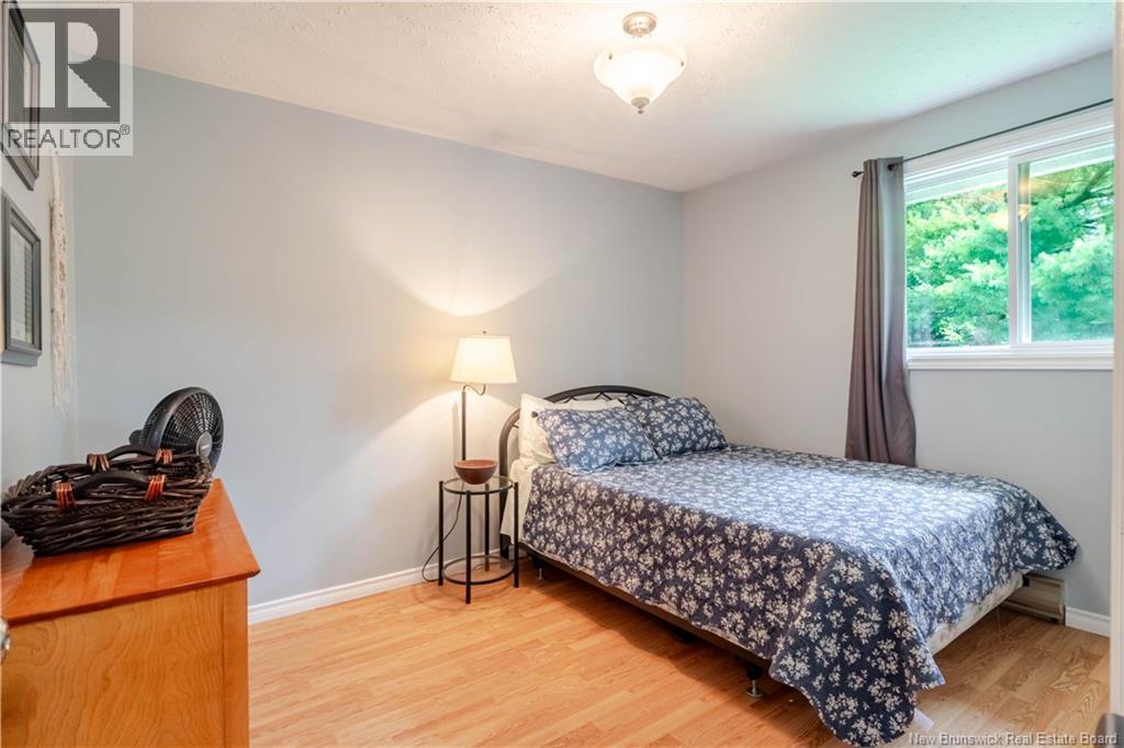 90 Bliss Street - Image 16