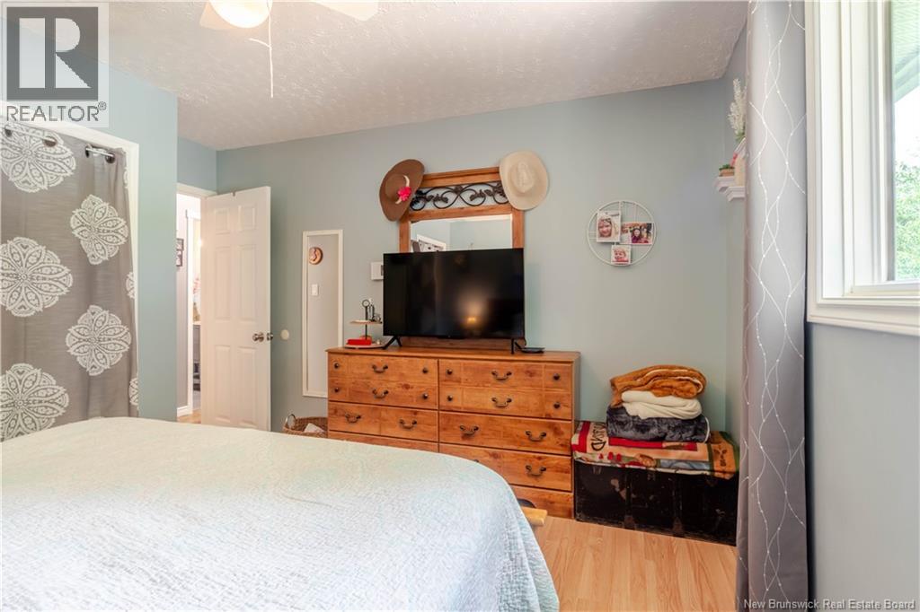 90 Bliss Street - Image 20