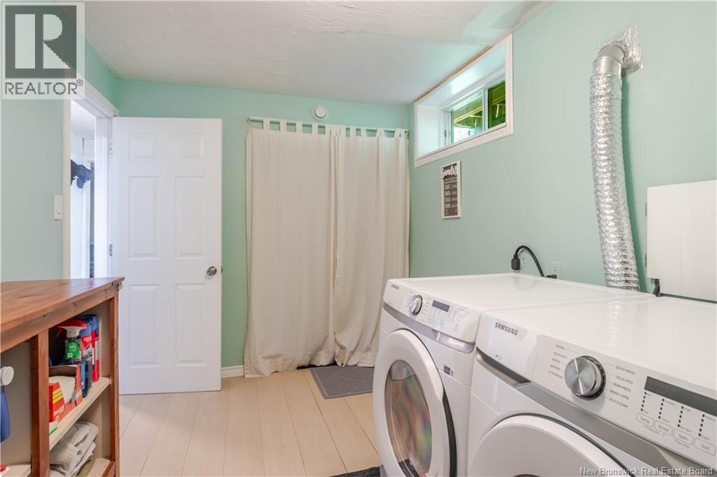 90 Bliss Street - Image 23