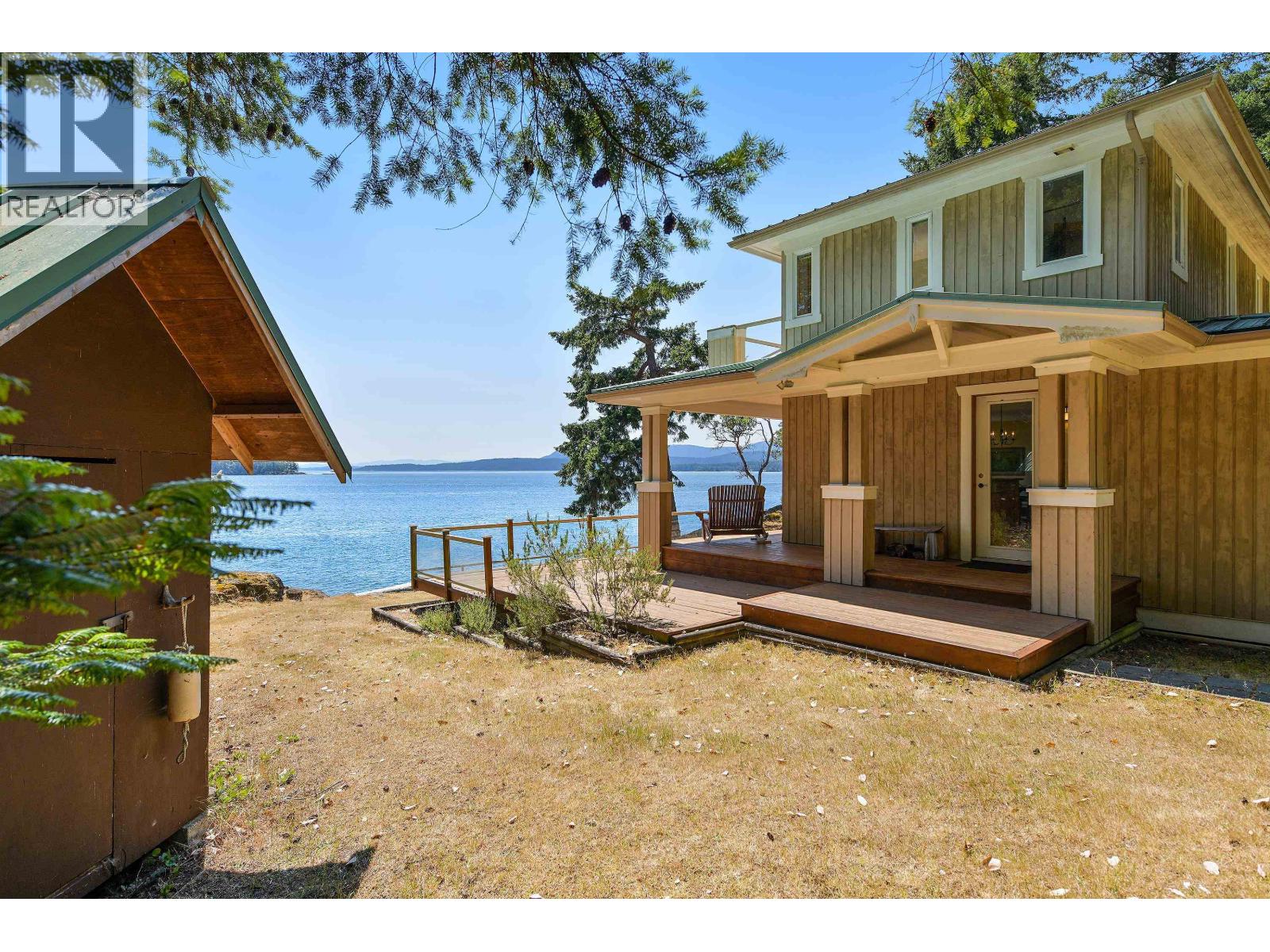 647 DINNER BAY ROAD, Mayne Island
