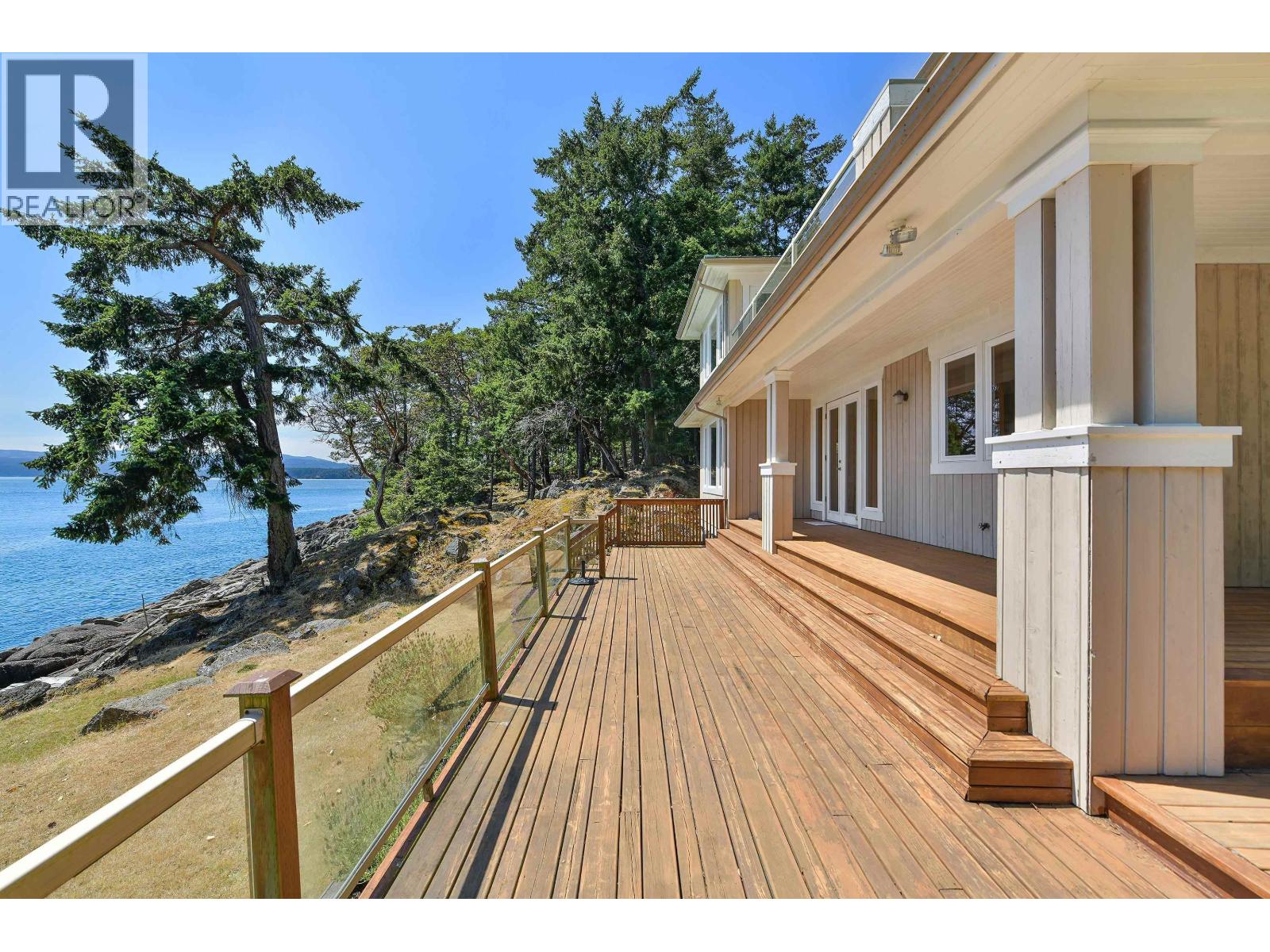 647 DINNER BAY ROAD, Mayne Island