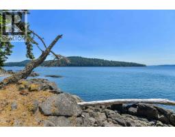 647 Dinner Bay Road, Mayne Island, BC V0N2J2 Photo 8