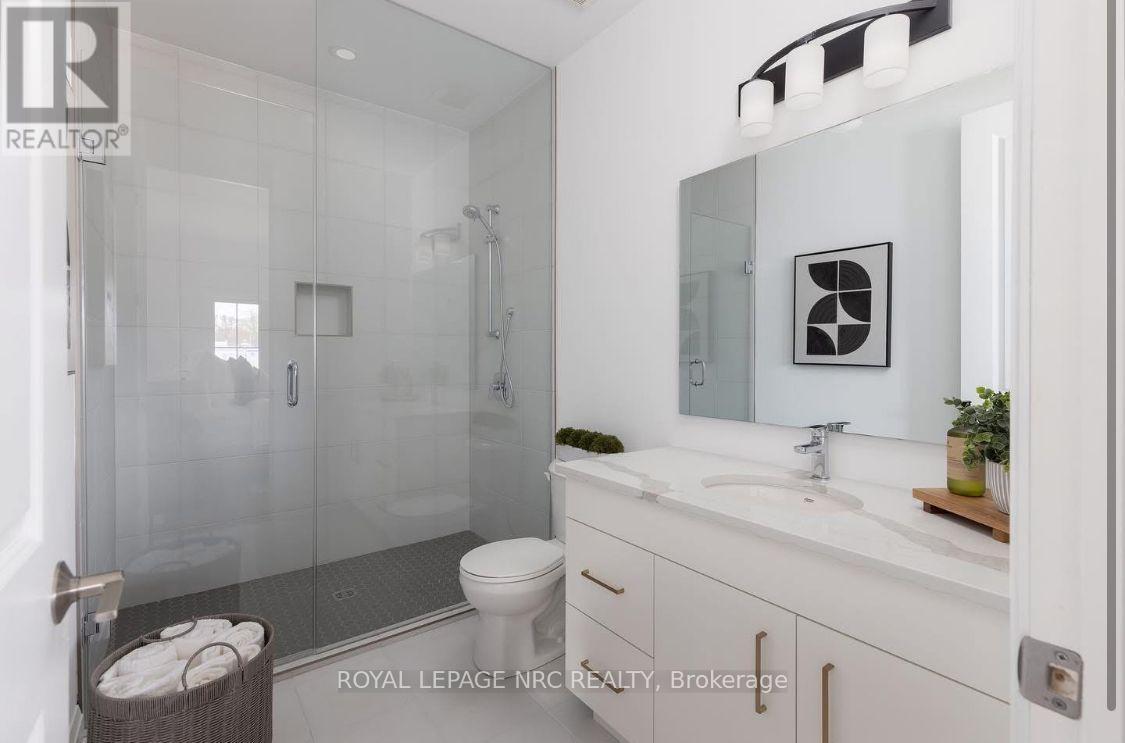 #70 C 586 SENECA DRIVE - Image 8