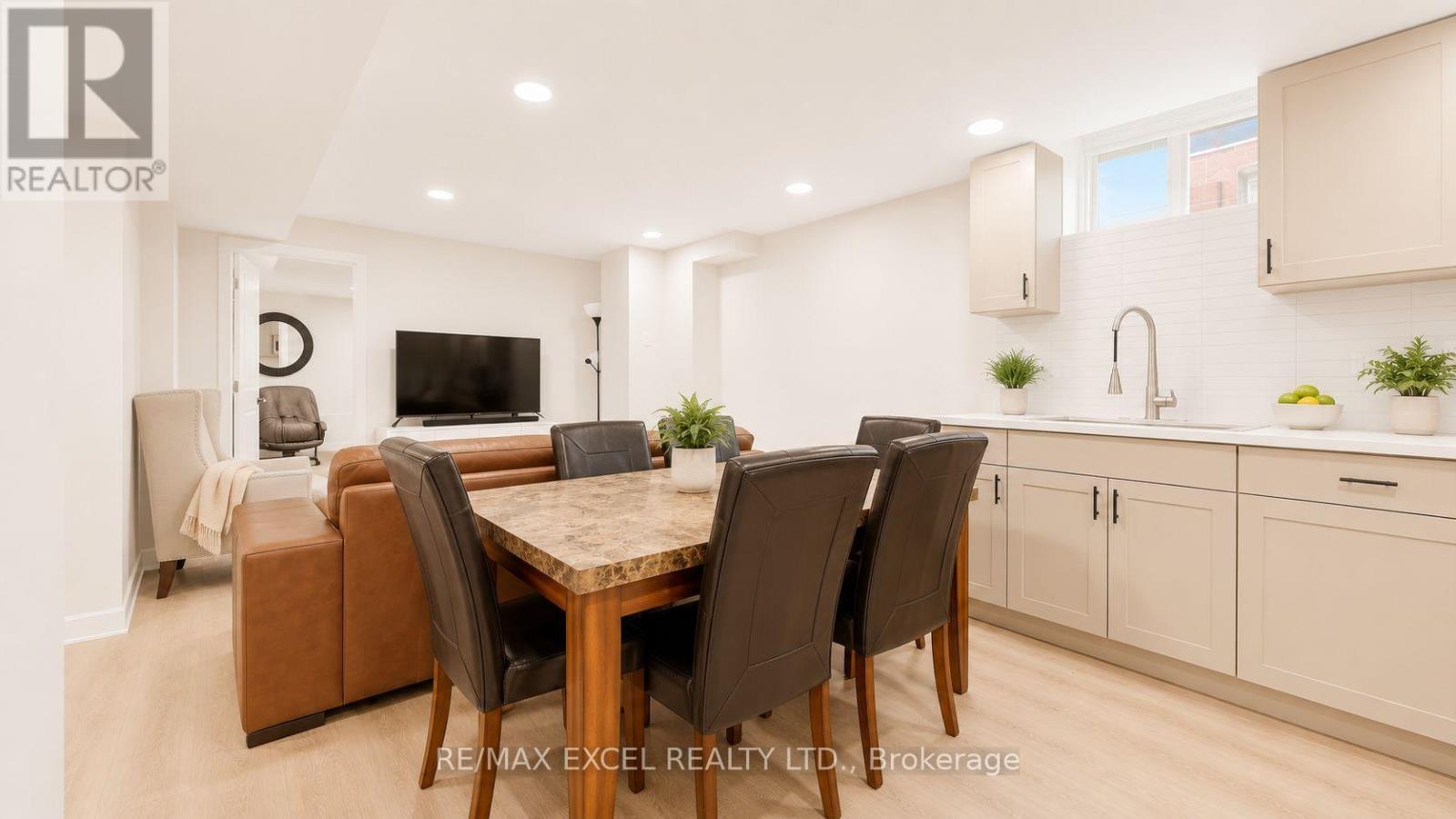 30 LAMBERT ROAD - 30