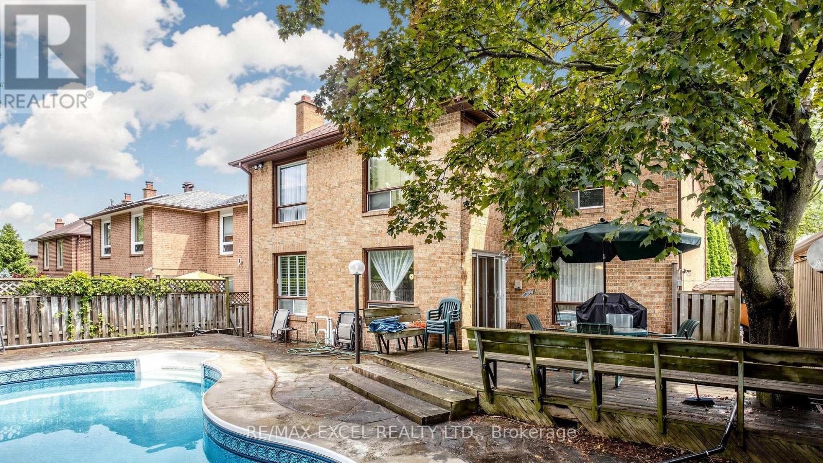 30 LAMBERT ROAD - 40