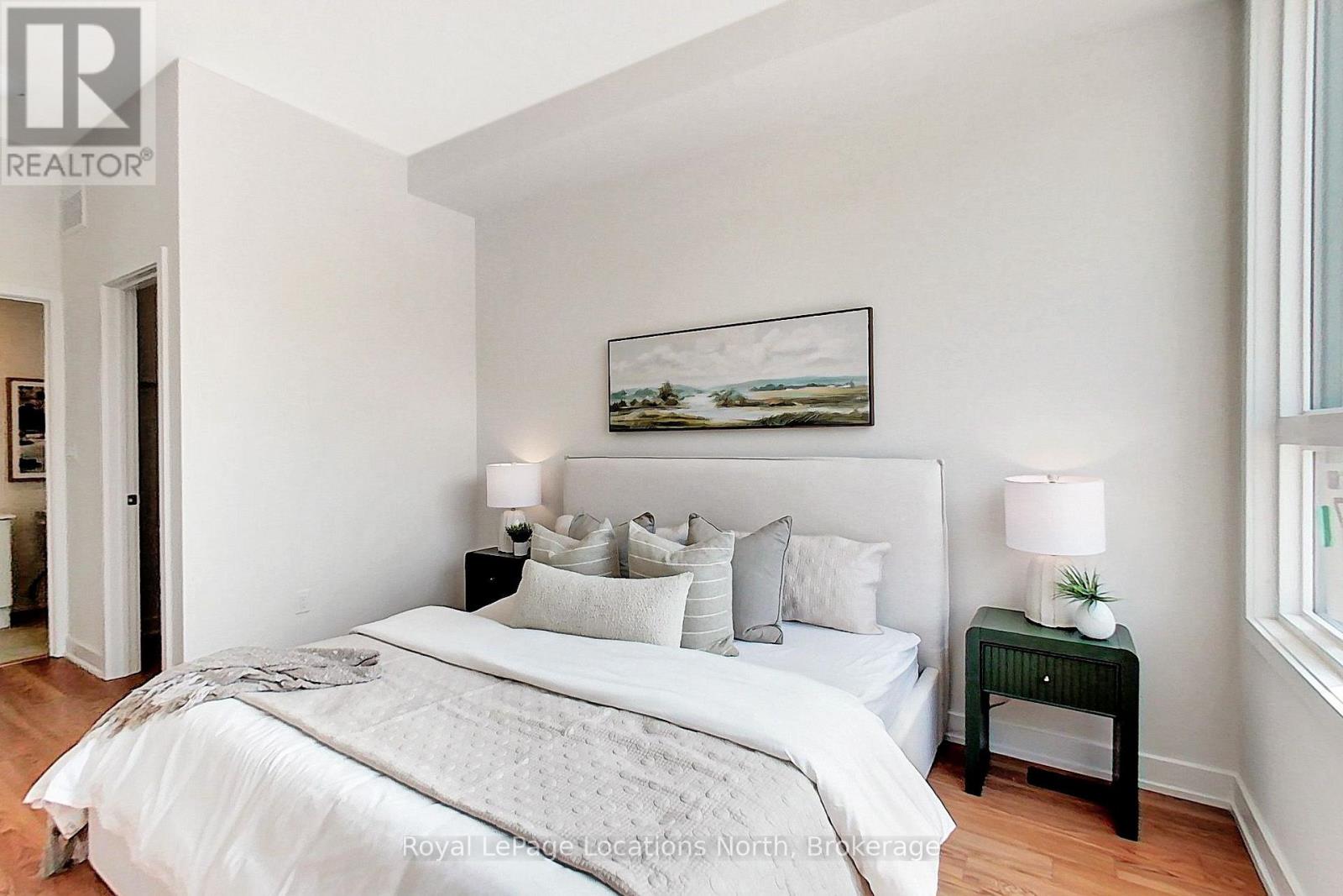 224 STONELEIGH DRIVE - 18