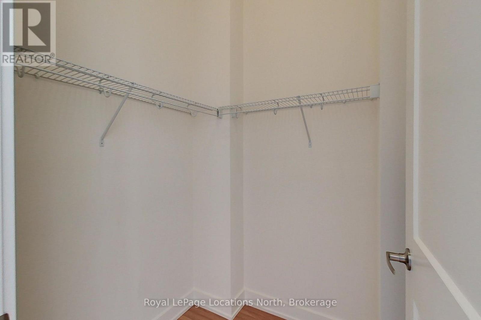 224 STONELEIGH DRIVE - 20