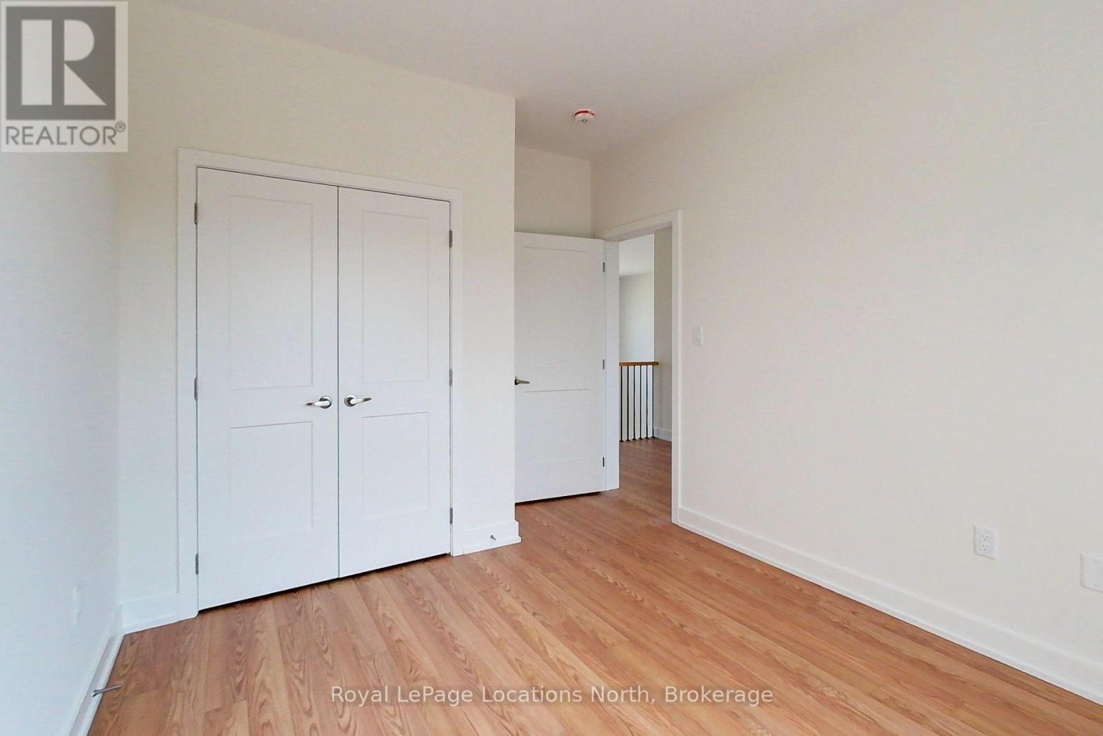 224 STONELEIGH DRIVE - 25
