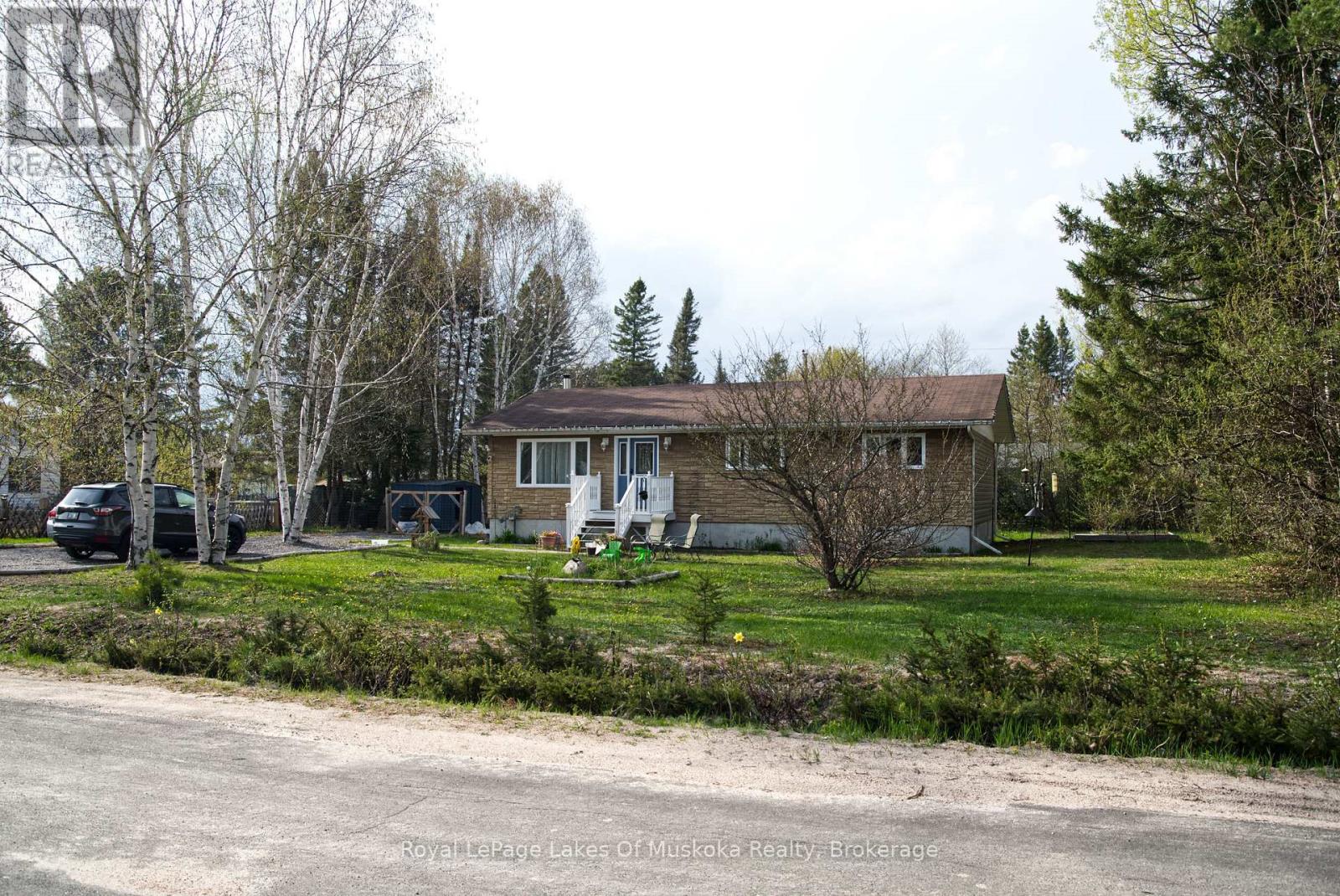 52 SUNSHINE STREET - 2