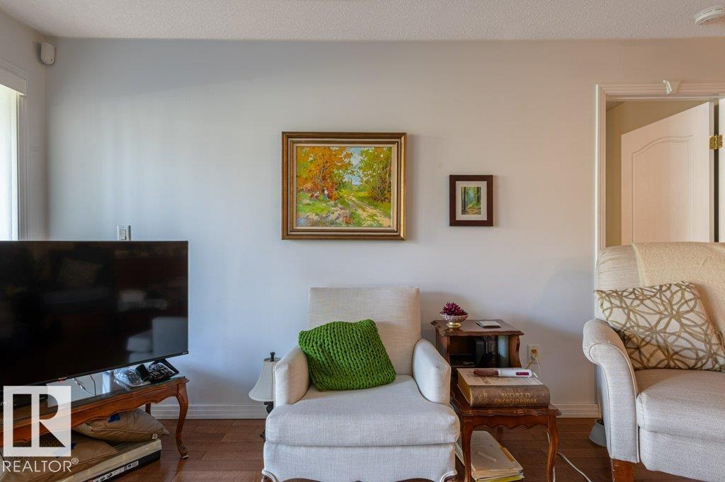 #102 8912 156 ST NW - 17