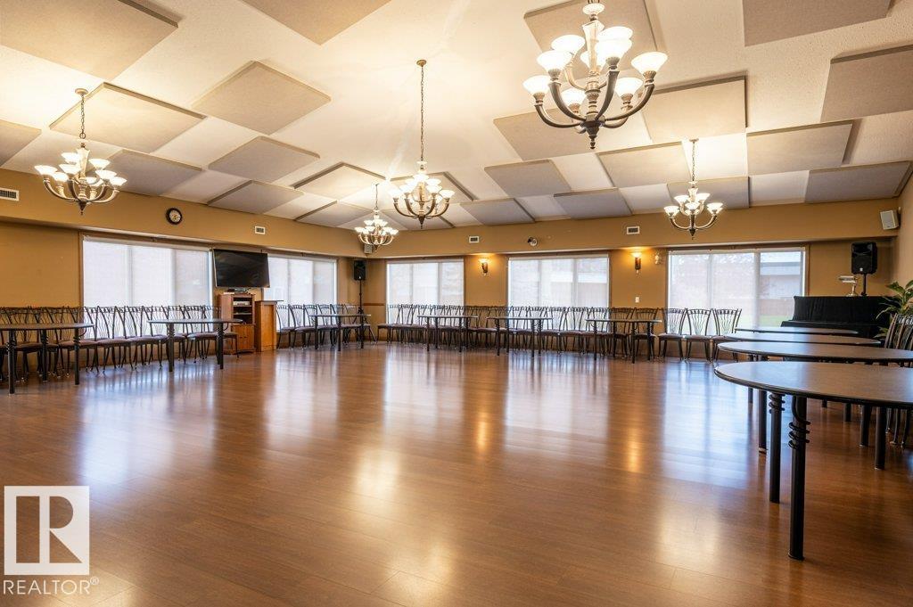 #102 8912 156 ST NW - 43