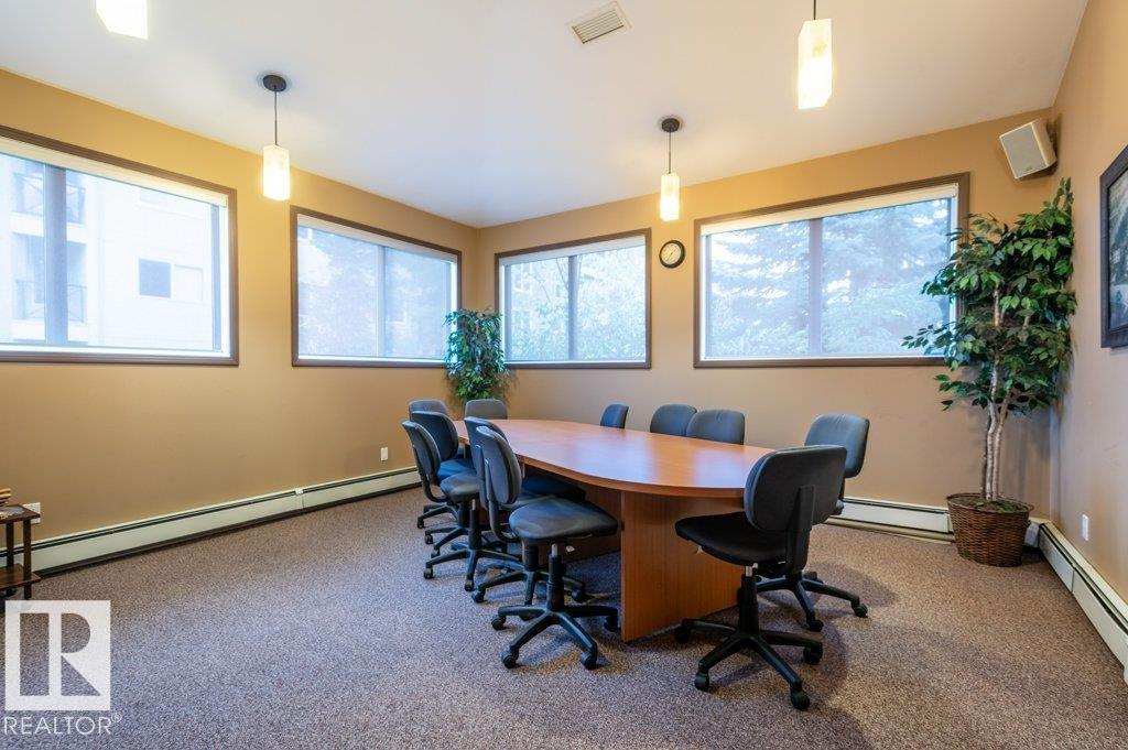 #102 8912 156 ST NW - 44