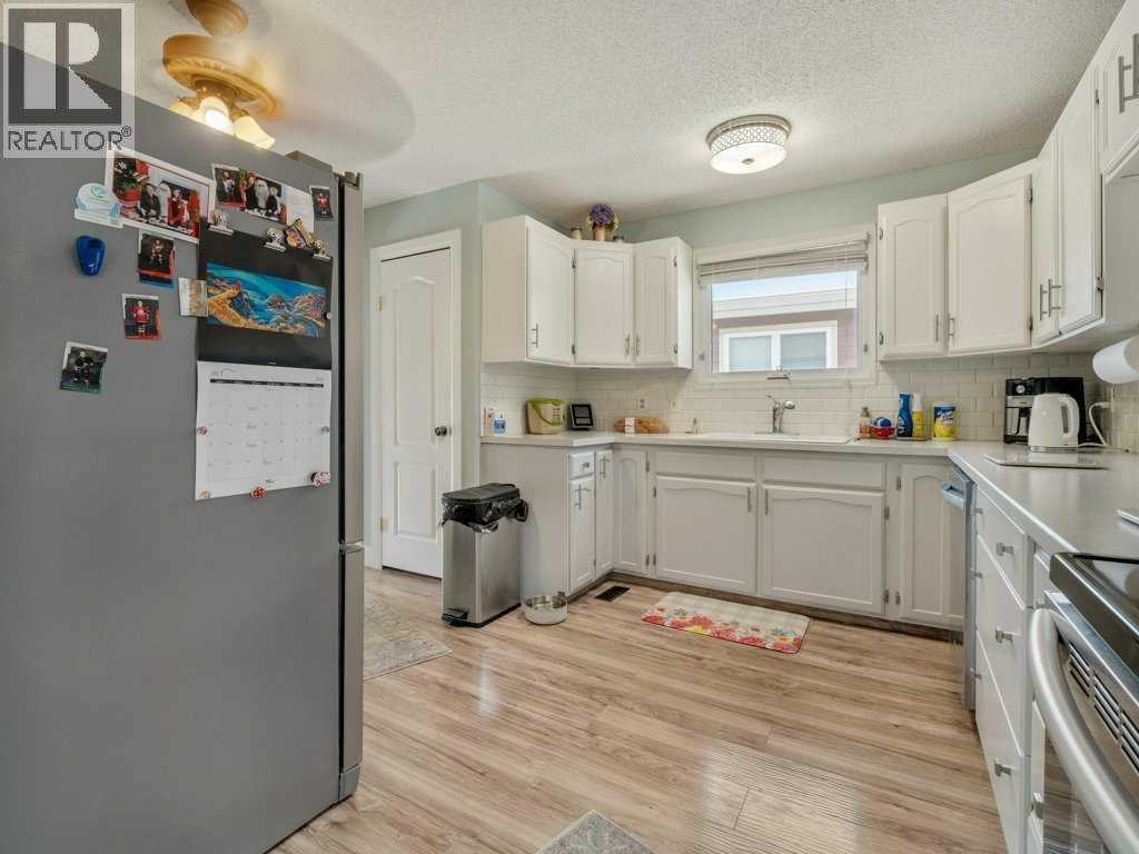 66 Pheasant Road N - 11