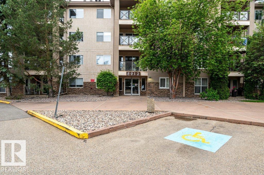 #102 8912 156 ST NW - 53