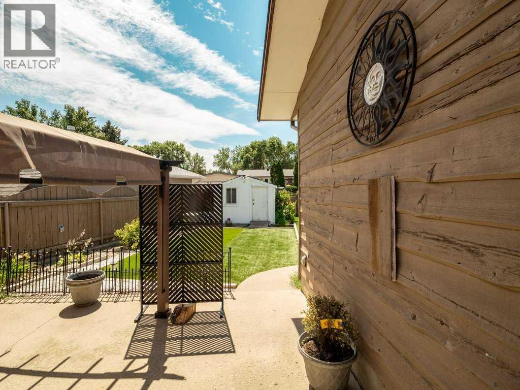 66 Pheasant Road N - 34